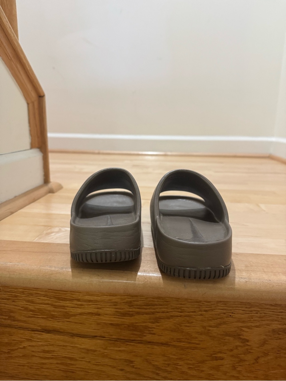 Nike Women’s Brown Slip-On Slide Sandals - Picture 7 of 7